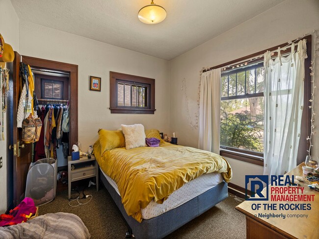 Building Photo - Charming 2 Bed 1 Bath House in Old Town!