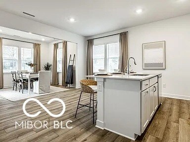 Building Photo - 6558 Hawthorne Dr