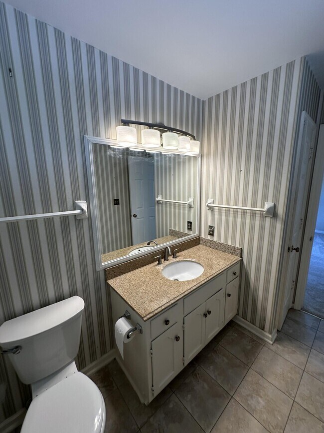 Building Photo - 2948 Candlelight Way