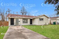 Building Photo - 304 Robbie St