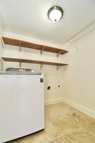 Building Photo - 407 Josephine St