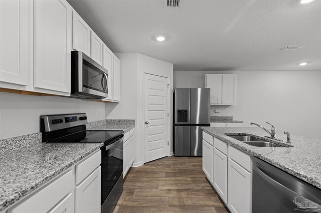 Building Photo - 7349 Lakeside Oak Ct