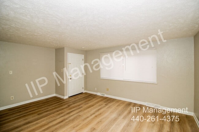 Building Photo - 23984 Banbury Cir