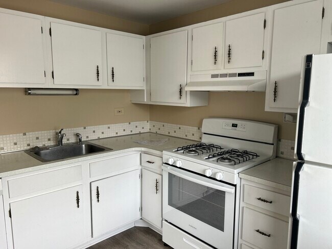 Building Photo - 1339 Forestdale Ct