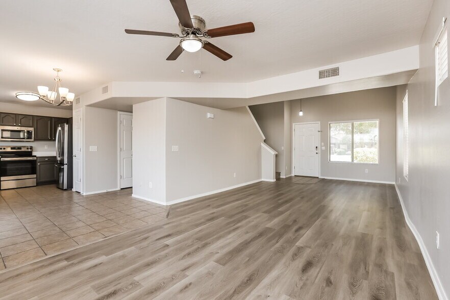 Building Photo - 15535 W Mohave Cir