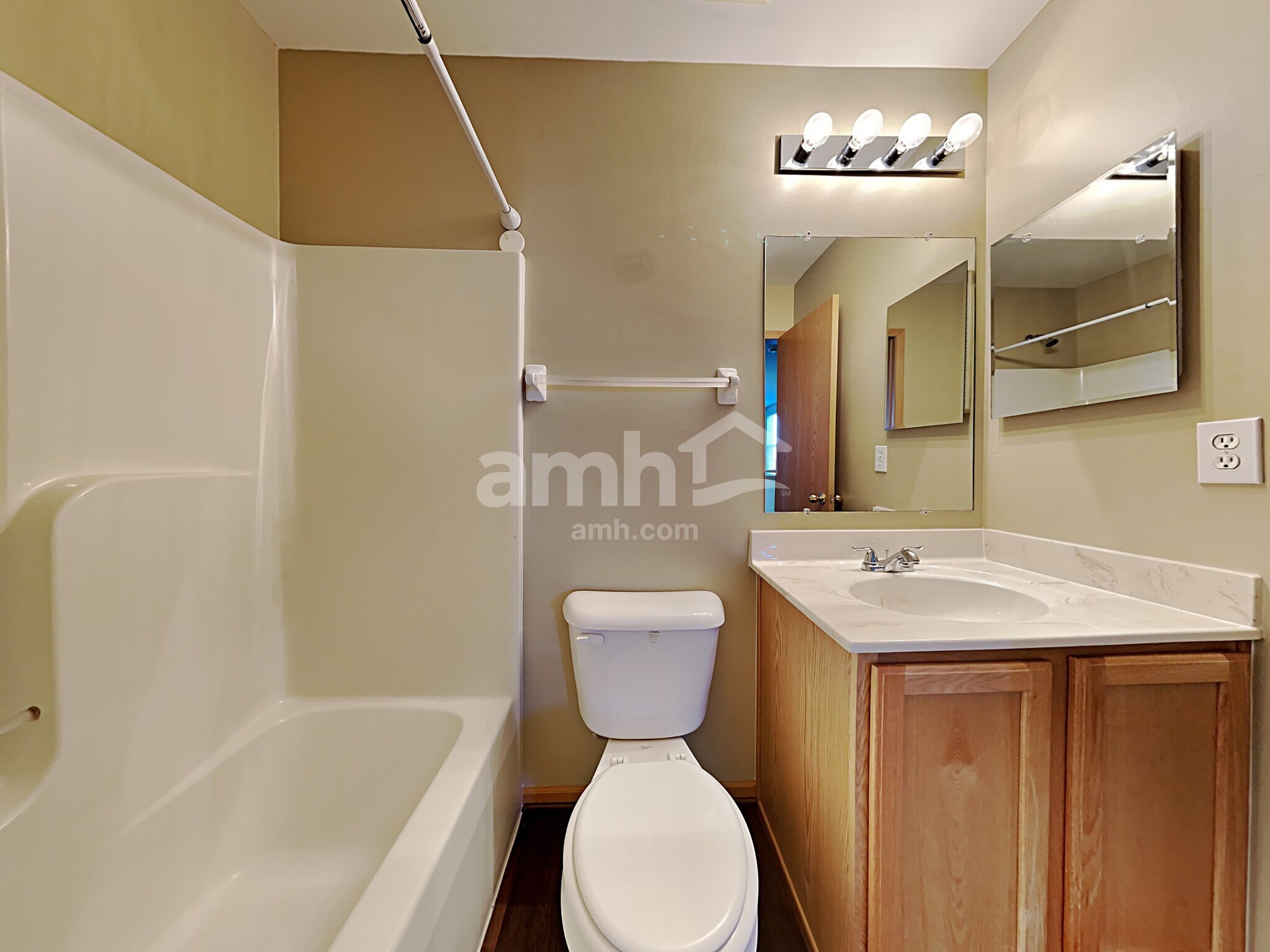 Building Photo - 7808 Hyatts Ln