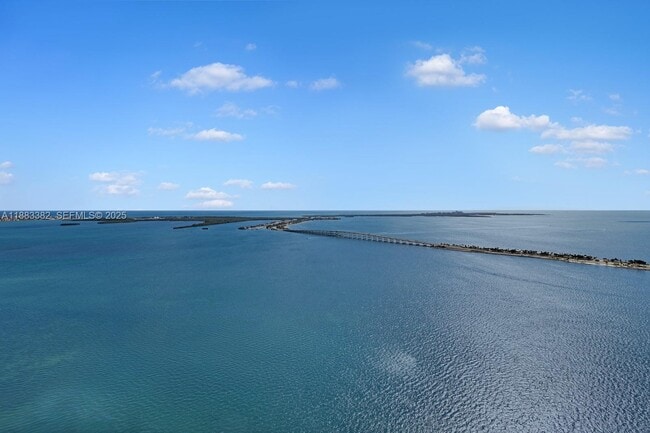 Building Photo - 1643 Brickell Ave