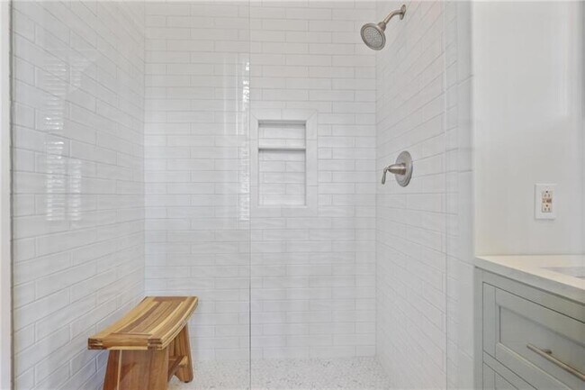 Building Photo - 1 S Prado NE