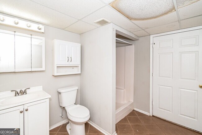 Building Photo - 3278 Pilgrims Ct