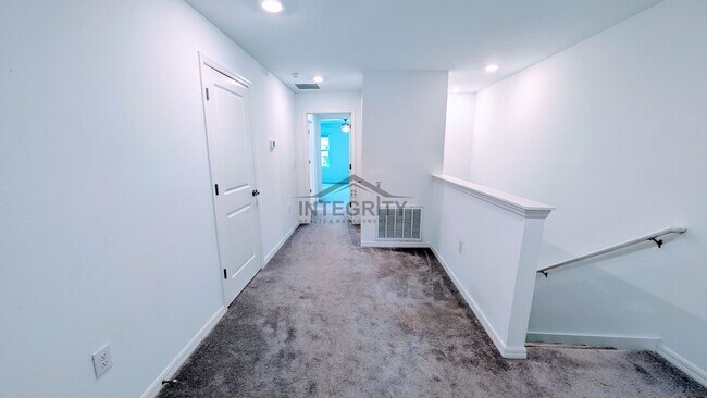 Building Photo - 6049 Shiner St