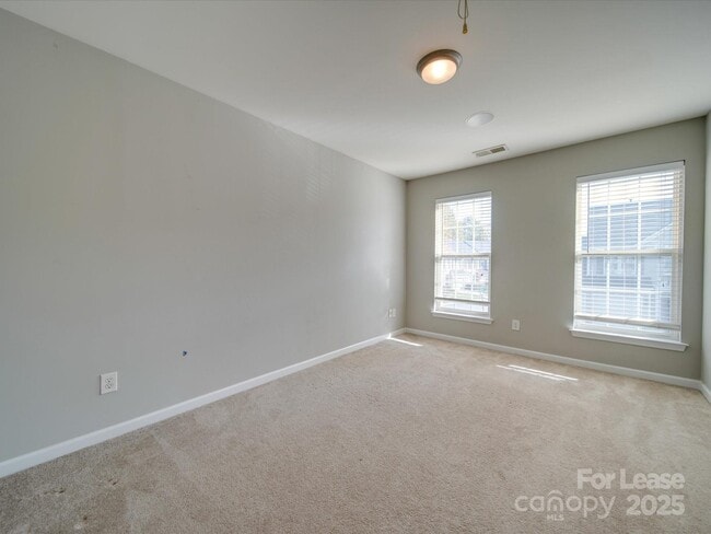 Building Photo - 11628 Eastwind Dr