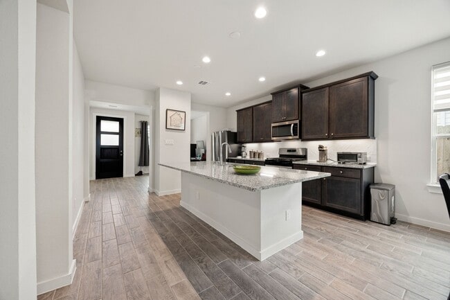 Building Photo - 33142 School Hl Rd