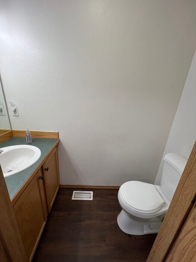 Building Photo - 6641 Desiree Loop