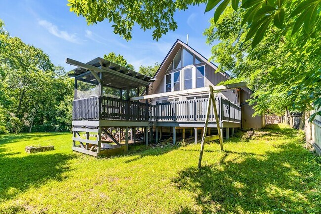 Building Photo - 272 Rio Vista Dr