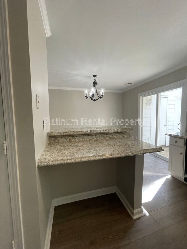 Building Photo - 3575 Kennesaw Station Dr