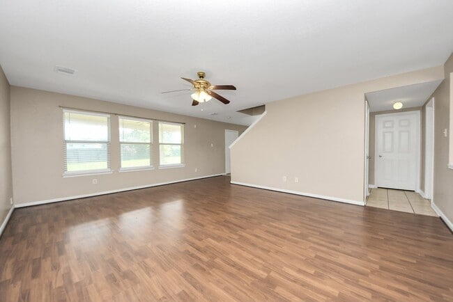 Building Photo - 15202 Lynford Crest Dr
