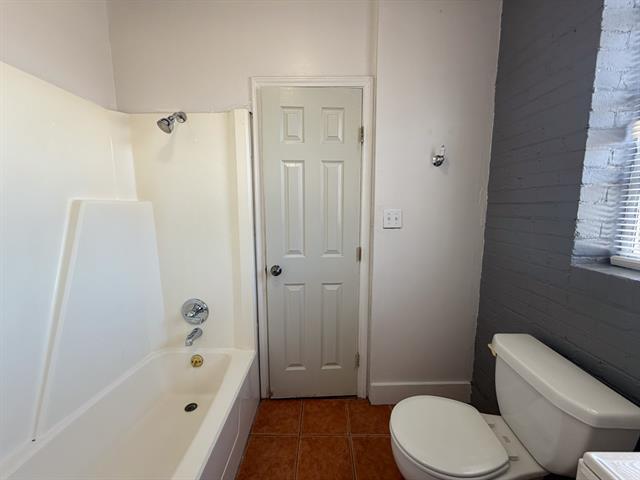 Building Photo - 1300 W Main St