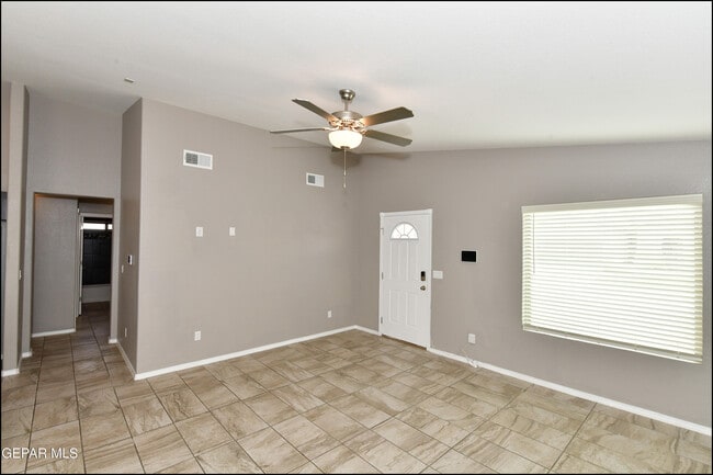 Building Photo - 14901 Tierra Isaiah Ave