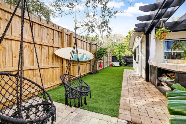 Building Photo - 501 Boating Club Rd