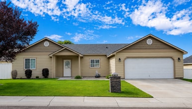 Building Photo - 3BD Ranch in Desirable Pasco Neighborhood