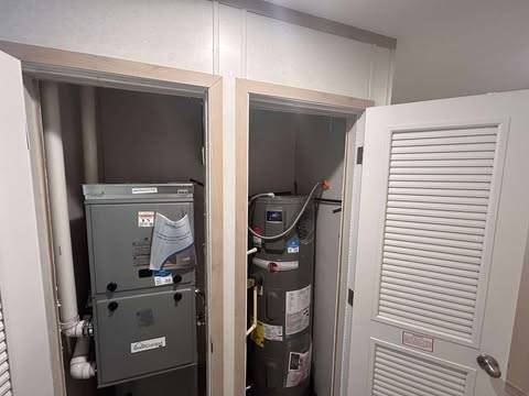 Building Photo - 1083 IN-2