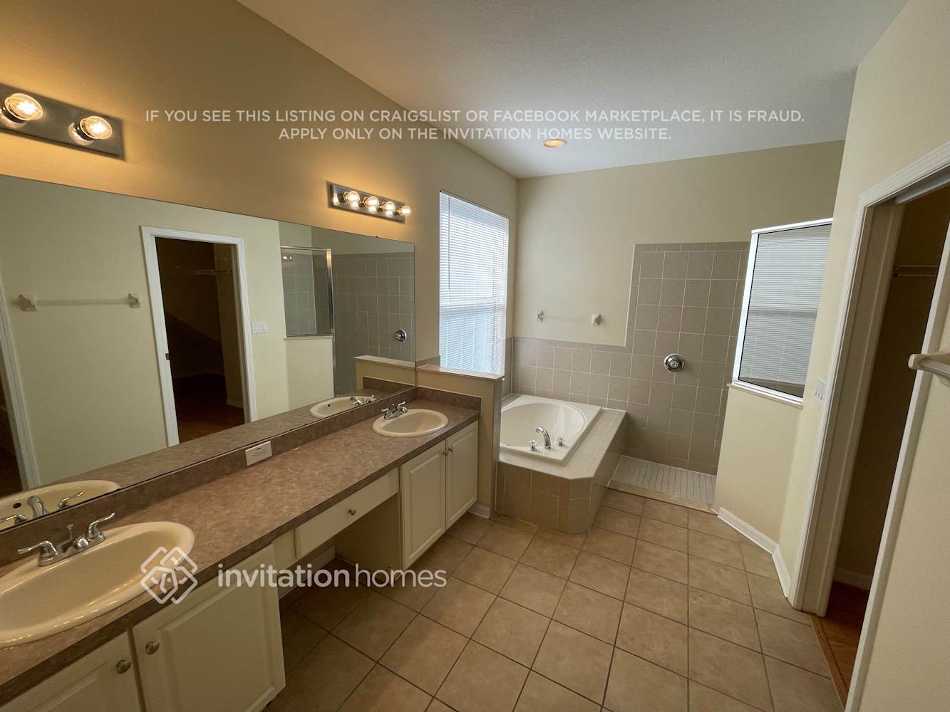 Building Photo - 15833 Pond Rush Ct
