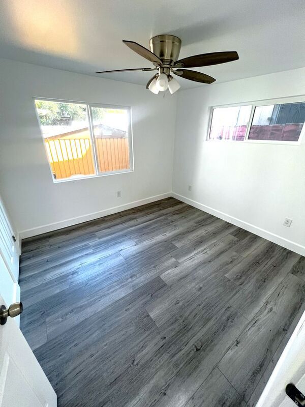 Building Photo - 2332 Cedar Ave