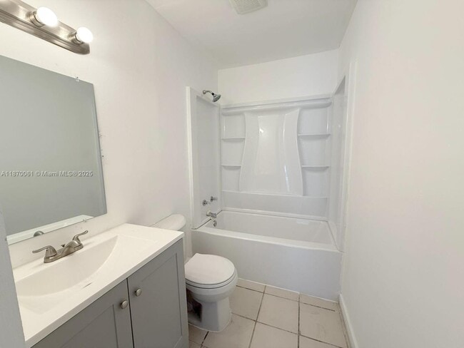 Building Photo - 5605 Ninth Ave