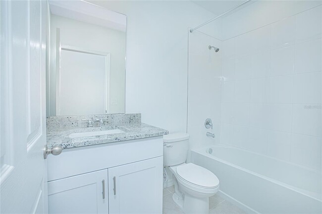 Building Photo - 2930 Sunstar Dr