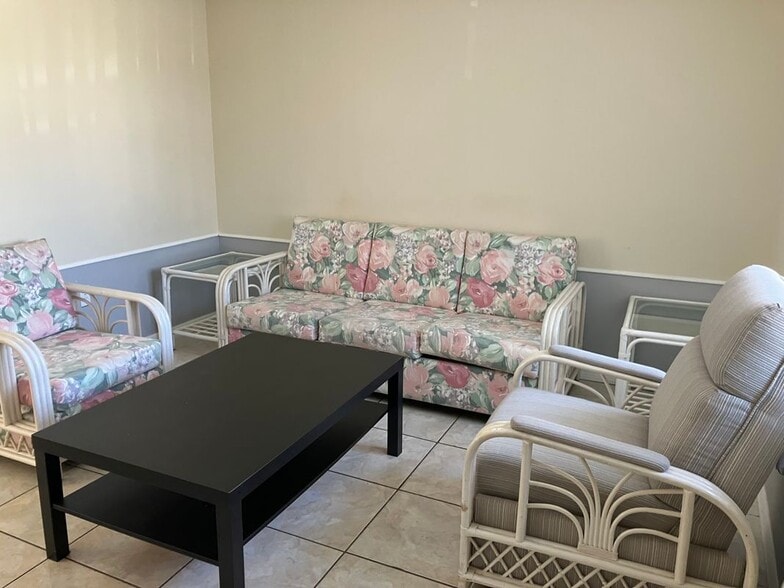 Building Photo - 4922 Elkner St