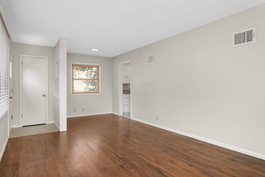 Building Photo - 1415 Nevada Ave