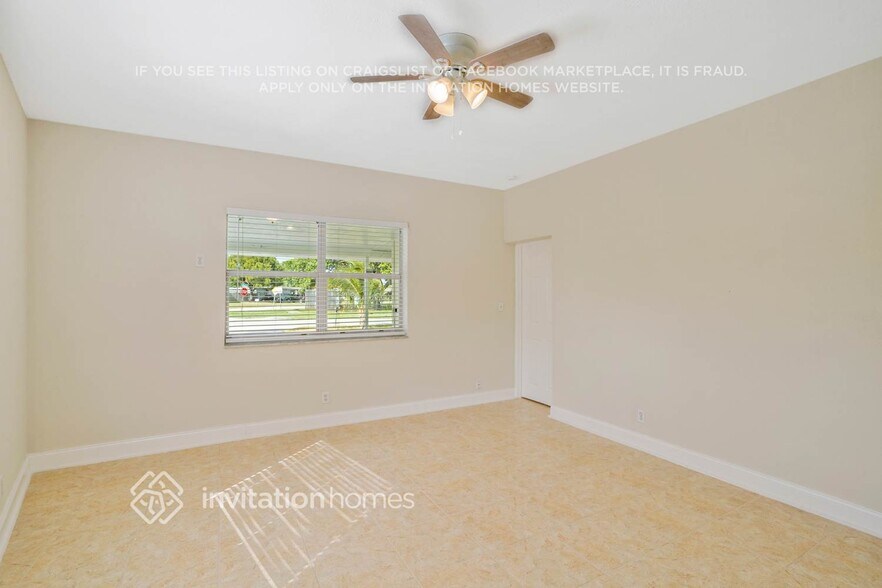 Building Photo - 5095 NE 17th Dr