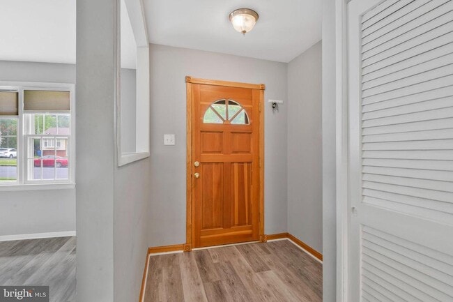 Building Photo - 14920 Carlbern Dr