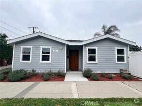 Building Photo - 600 W Wilshire Ave