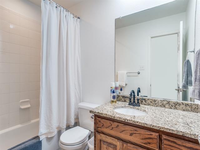 Building Photo - 7110 Waterbury Dr