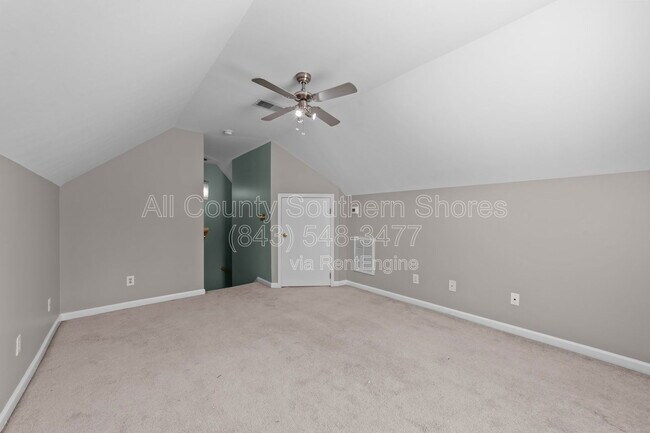 Building Photo - 359 Vesta Dr