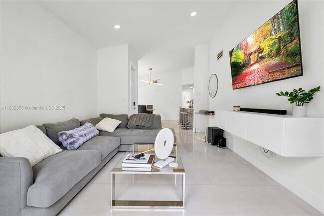 Building Photo - 2663 SW 187th Ave