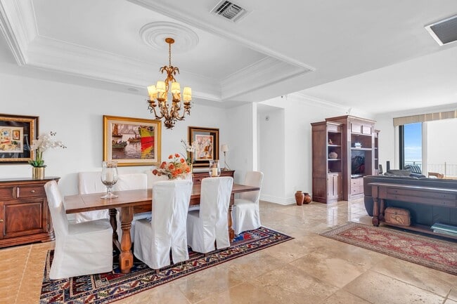 Building Photo - Step into luxury with this fully furnished PH offering stunning ocean and bay views. Located in t...