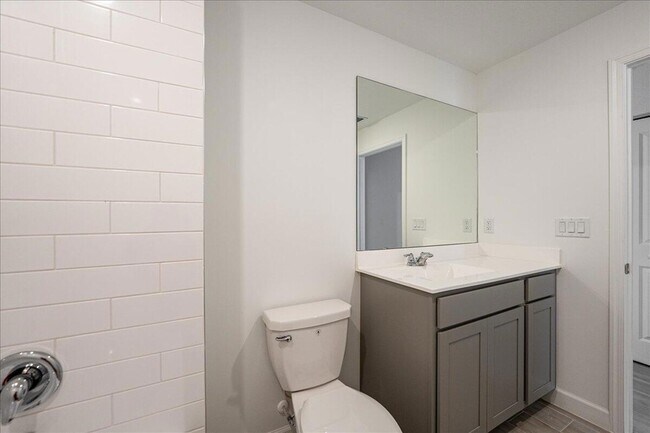 Building Photo - 6331 Windwood Wy