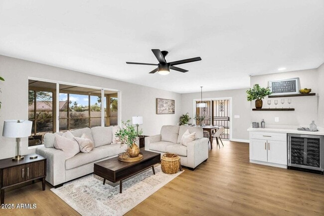 Building Photo - 25810 S Boxwood Dr
