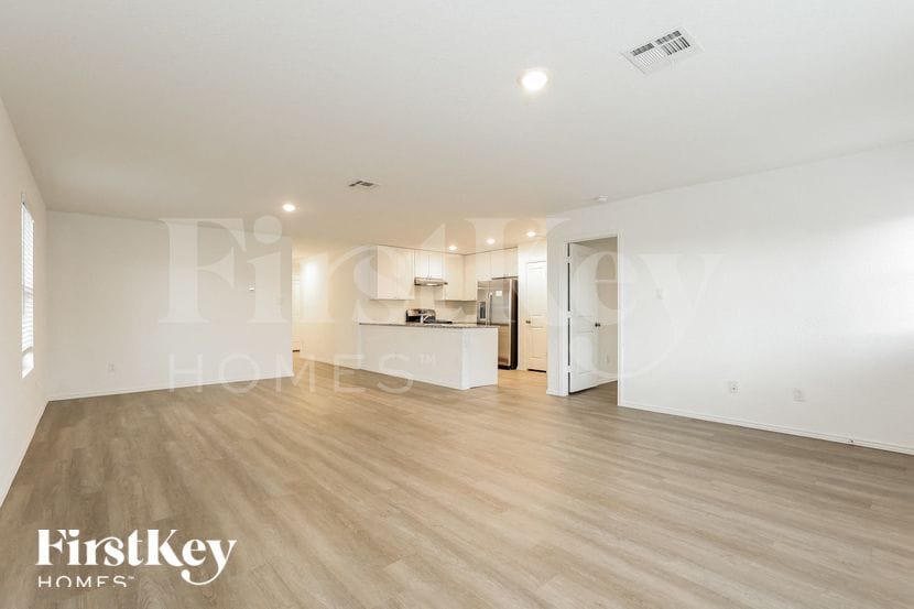 Building Photo - 10606 Pablo Way