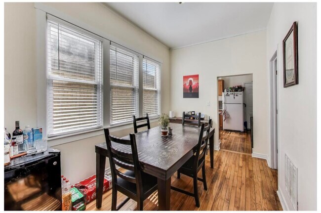 Building Photo - 1630 N Talman Ave