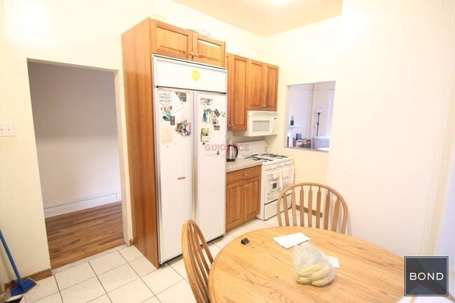 Building Photo - 292 W 92nd St