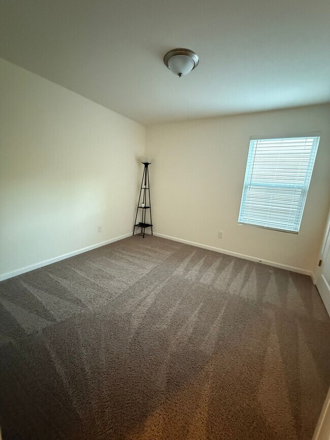 Building Photo - 7339 Wheyfield Dr