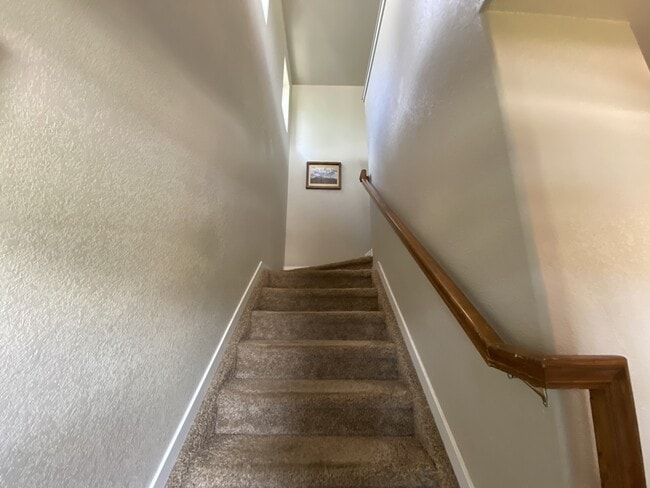 Building Photo - 2467 Dorset Dr
