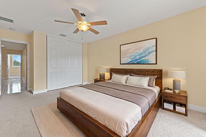 Building Photo - 9942 Shepard Pl