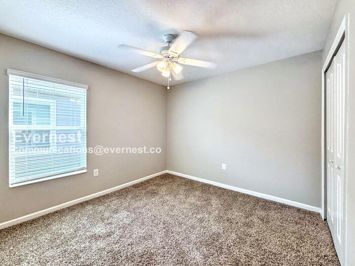 Building Photo - 1959 Ancestry Trl