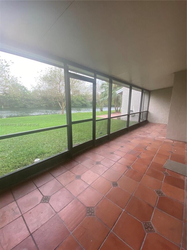 Building Photo - 654 Woodgate Cir