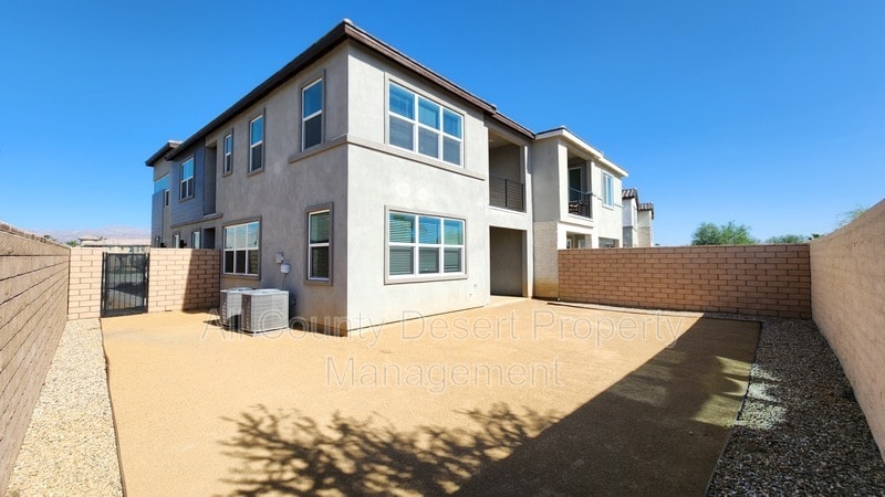 Building Photo - 43215 Passagio Lago Way