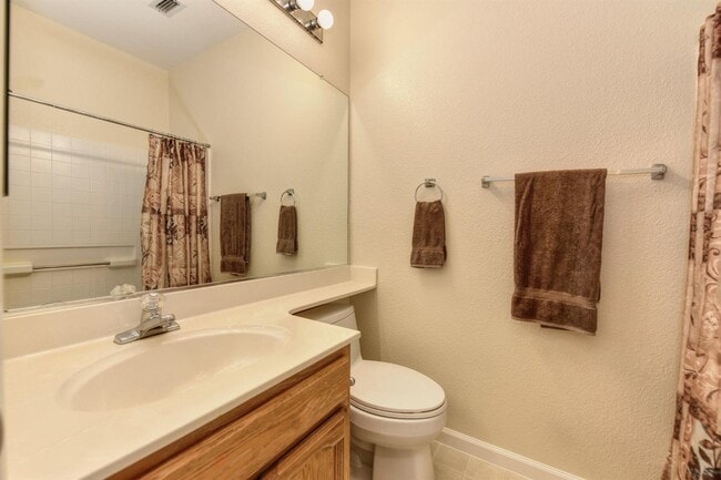 Building Photo - 1433 Taupin Ct